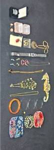 lot 85 image: Collection of Vintage Jewelry and Accessories - Various Items