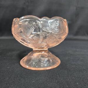 lot 126 image: Vintage Pink Glass Strawberry Design Footed Bowl