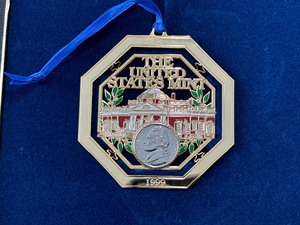 lot 16 image: 1999 Jefferson Nickel Christmas Ornament
