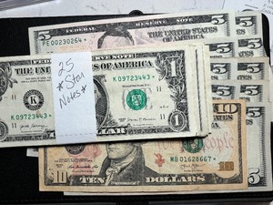lot 118 image: 25 Star Notes 15-$1, 9-$5, 1-$10