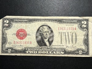 lot 83 image: 1928 G Red Seal $2 Dollar United States Note
