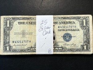 lot 147 image: 25 Silver Certificates