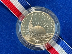 lot 155 image: 1986-S Statue of Liberty Half Dollar Proof