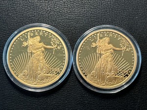 lot 165 image: Replica $20 Gold Coins