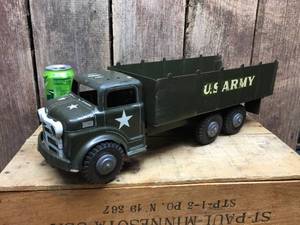 lot 108 image: Vintage Lumar US Army Pressed Steel Truck