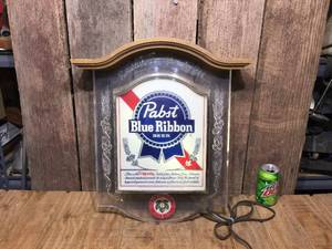 lot 116 image: Vintage Pabst Blue Ribbon Lighted Sign
