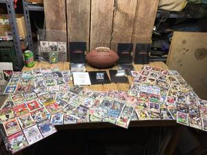 lot 135 image: NFL Cards 89-2015 Many Stars Plus NFL Legends Keeprs
