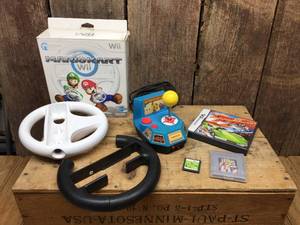 lot 136 image: Vintage Namco - Nintendo Video Game Items