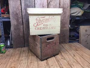 lot 180 image: Vintage 2 Franklin Co-op Creamery Insulated Milk Box & Crate