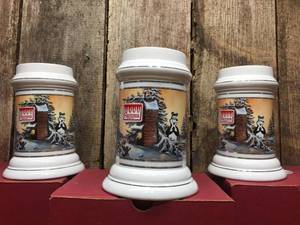 lot 272 image: 3 Hamms 1995 Collectors Series Steins