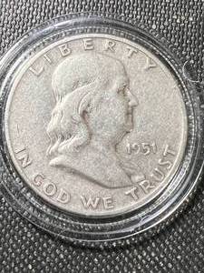 1951-D US FRANKLIN HALF DOLLAR IN AIRTITE