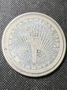 1 TROY OZ .999 FINE SILVER LIBERTY ROUND