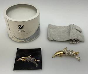 lot 6 image: Swarovski Collectors Society Dolphin Brooch (NIB)