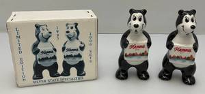 lot 9 image: 1997 HAMMS Limited Edition 1,000 Sets Salt & Pepper Shaker Bears