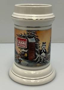 lot 13 image: 1995 HAMMS Collectors Series Limited Edition 35195,000 Stein