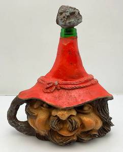 lot 61 image: Vintage German Hobo Wine Botte (Very Cool)