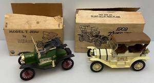 lot 79 image: Jim Beam Collectible Decanters Model T Ford (Green) & Thomas Flyer (Cream) EMPTY