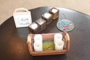 lot 60 image: Decorative Collection of Floral Inspirations - Set of 7 Items
