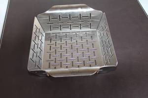 lot 72 image: Weber Stainless Steel Grill Basket for Vegetables
