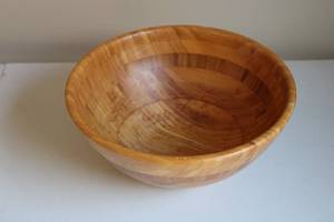 lot 81 image: Used Wooden Serving Bowl - by Ohome