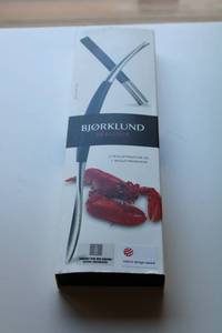 lot 87 image: Set of 2 BJORKLUND Skaldyr Lobster Tools with Storage Case