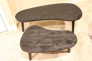 lot 99 image: Set of 2 Modern Black Nesting Coffee Tables