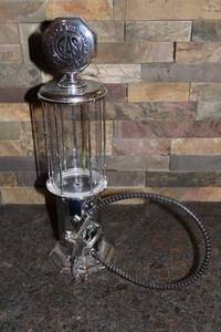 lot 141 image: Vintage Gas Pump Glass Display - 18 Ounce Capacity