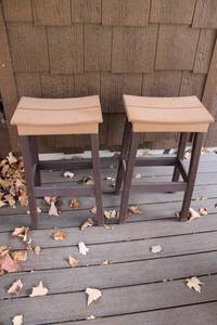 lot A-162 image: Pair of Used Bar Stools with Brown Seat and Dark Brown Frame