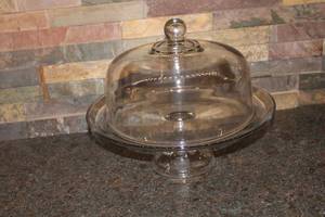 lot 209 image: Elegant Glass Cake Stand with Dome Cover