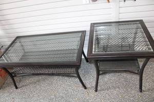lot 319 image: Set of 2 Metal and Glass Coffee Tables with Shelf