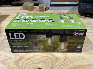 lot 38 image: 48 Foot LED String Lights
