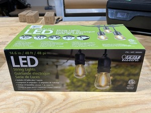 lot 40 image: 48 Foot LED String Lights