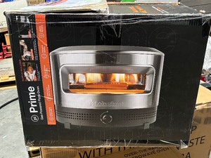 lot 31 image: Solo Stove Pizza Oven