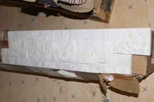 lot 29 image: One Box of 6 Very Cool Tiles Ledger Stone Glacier Split-Natural Face Quartzite Tile