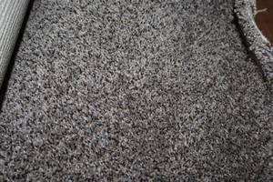lot 64 image: 114 x 12 Carpet Remnant