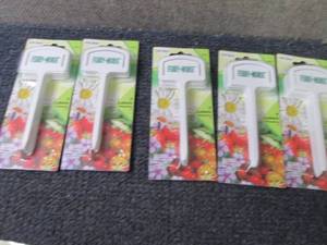 lot 39 image: 5- 10 pks Ferry Morse T Labels...