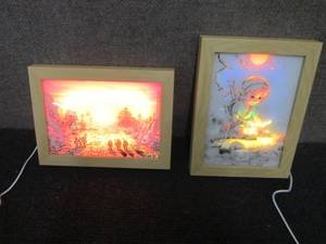 lot 62 image: 2- Lit Wall Dcor Pictures with US...