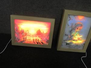 lot 64 image: 2- Lit Wall Dcor Pictures with US...