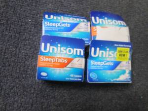 lot 118 image: 4 Unisom...