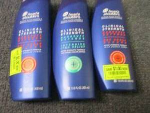 lot 158 image: 3- 13.5 oz Head & Shoulders Dandruf...