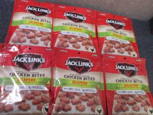 lot 183 image: 6- 3.25 oz Jack Links Jalapenos Chi...