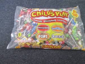 lot 216 image: 3.25 lb Childs Play Candy...