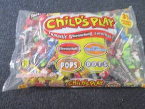 lot 221 image: 3.25 lb Childs Play Candy...