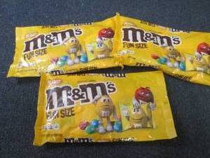 lot 226 image: 3- 10.57 oz Peanut M&Ms Fun Size...