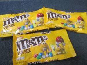 lot 228 image: 3- 10.57 oz Peanut M&Ms Fun Size...