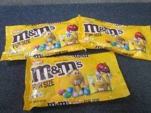 lot 229 image: 3- 10.57 oz Peanut M&Ms Fun Size...