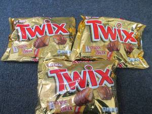 lot 232 image: 3- 10.83 oz Twix Fun Size...