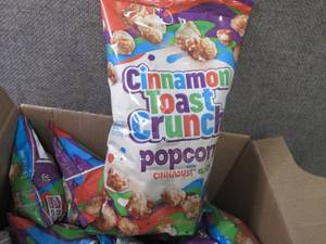 lot 260 image: 8- 7 oz Cinnamon Toast Crunch Popco...