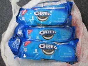 lot 290 image: 12- 2.4 oz Oreos...