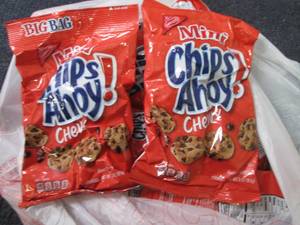 lot 316 image: 12- 3 oz Mini Chips Ahoy Chewy...
